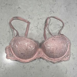 Victoria’s Secret pink 32B push-up, Demi